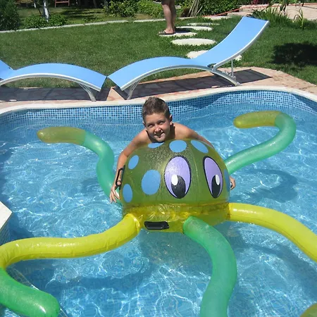 Saltanat 41 2* Varna