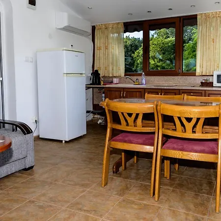 Pensión Saltanat 41